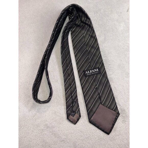 Alfani Men’s Necktie Made in Italy 100%‎ Silk Fast Shipping! - Picture 2 of 3